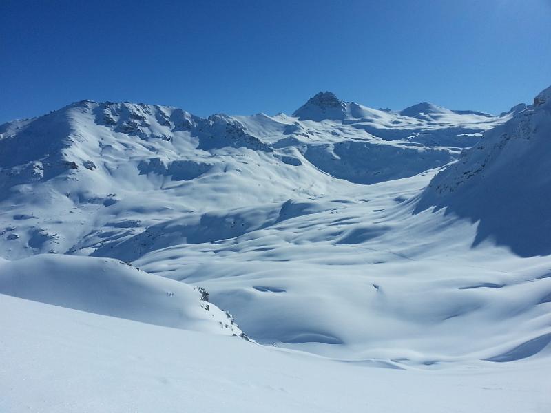 20130213_130950.jpg - Vallon Réchy mit Bec de Bosson und Pointe Tsavolire