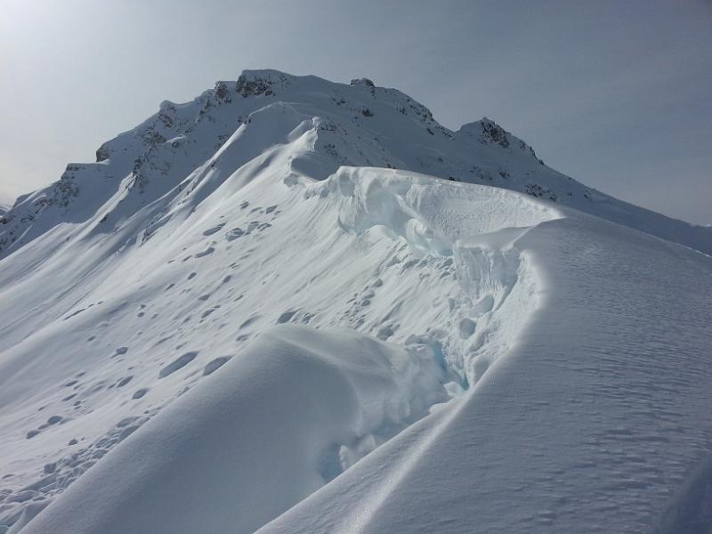 20130214_111501.jpg - Wächte am Col de Cou, im Hintergrund Mont Gauthier