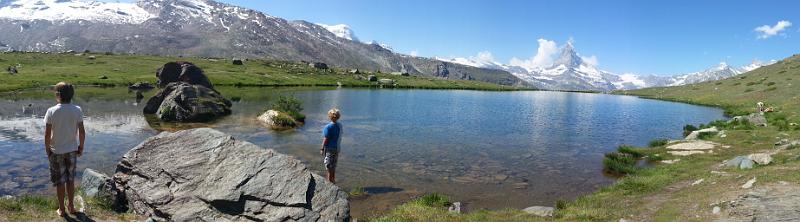 20130727_111704.jpg - 27.7. Stellisee bei Wanderung oberhalb Zermatt (Sunnegga - Stellisee - Riffealp)