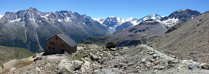 20130802_131048.jpg - 2.8. Aussicht von Cabane des Aiguilles Rouge (Wanderung Lac Bleu - Cabane des Aiguilles Rouge 2810m  - Remointse de Pra Gra - Arolla)