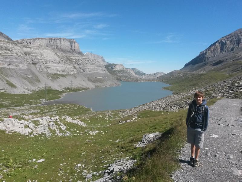 20140817_110809.jpg - 17.8. Daubensee - Wanderung Gemmi-Sunnbüel-Gasterntal-Kandersteg mit Joel