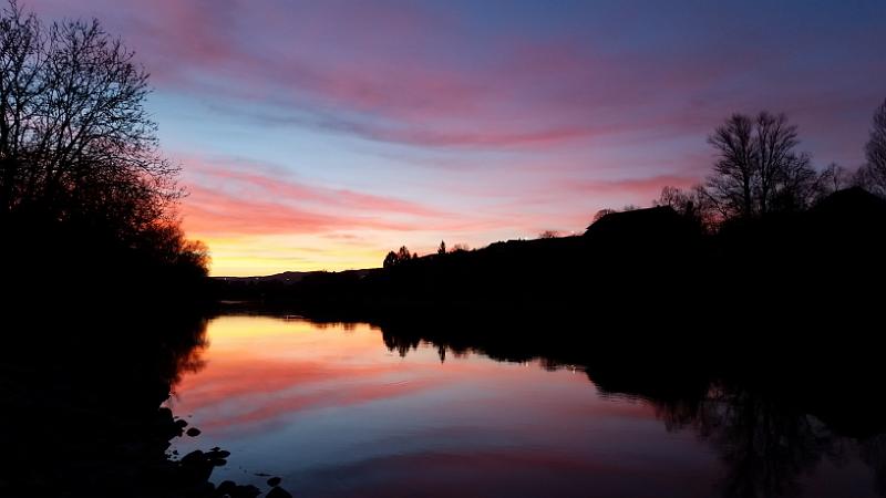 20141221_170342.jpg - 21.12. tolle Abendstimmung zu Hause an Aare