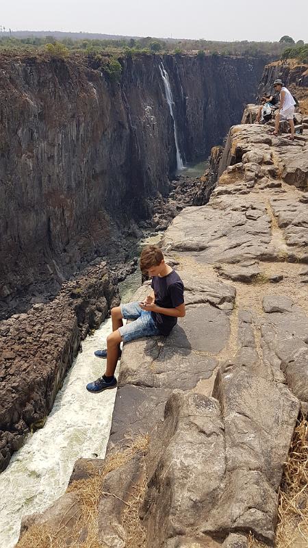 20161003_104036.jpg - 3.10. Victoria Falls